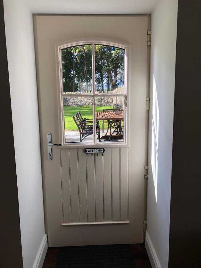 Rectory Cottage. Close To And Lakes. Holiday home