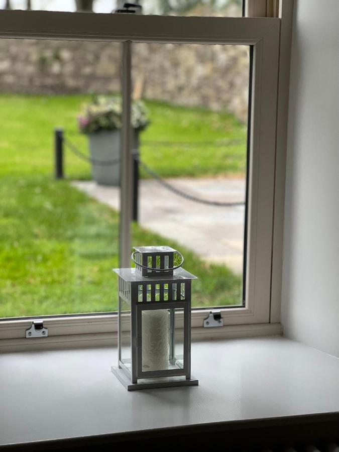 Holiday home Rectory Cottage. Close To And Lakes. *