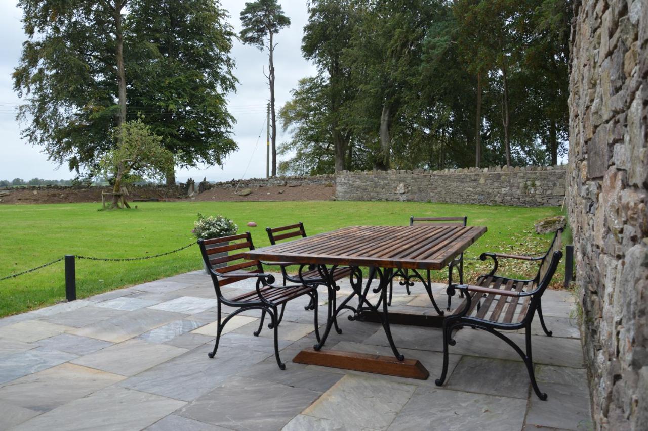 Rectory Cottage. Close To And Lakes. Enniskillen
